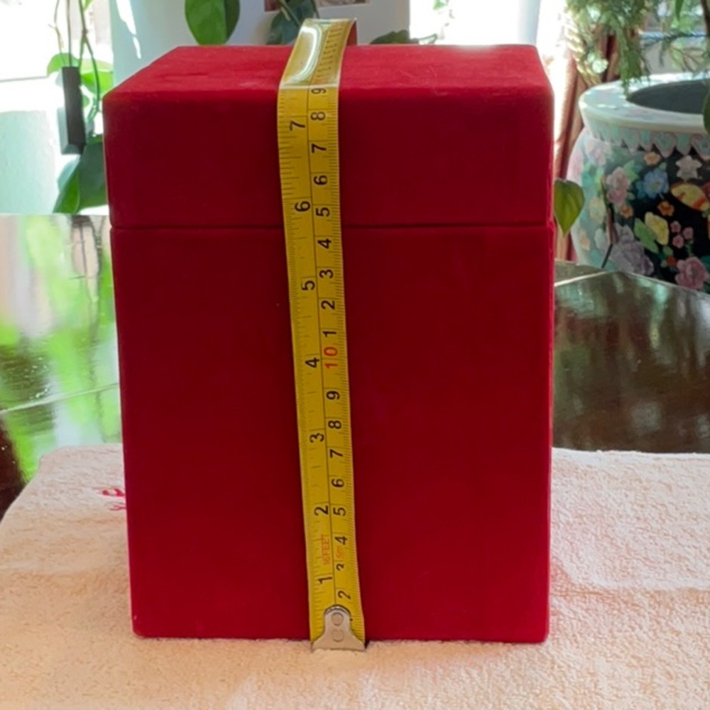 Red Velvet Storage Box - Picture 10 of 10